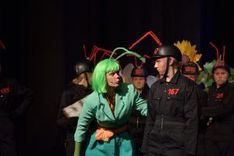 Die Wiese an der morschen Eiche