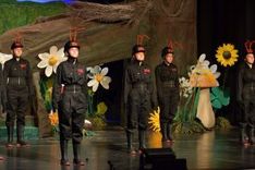 Die Wiese an der morschen Eiche